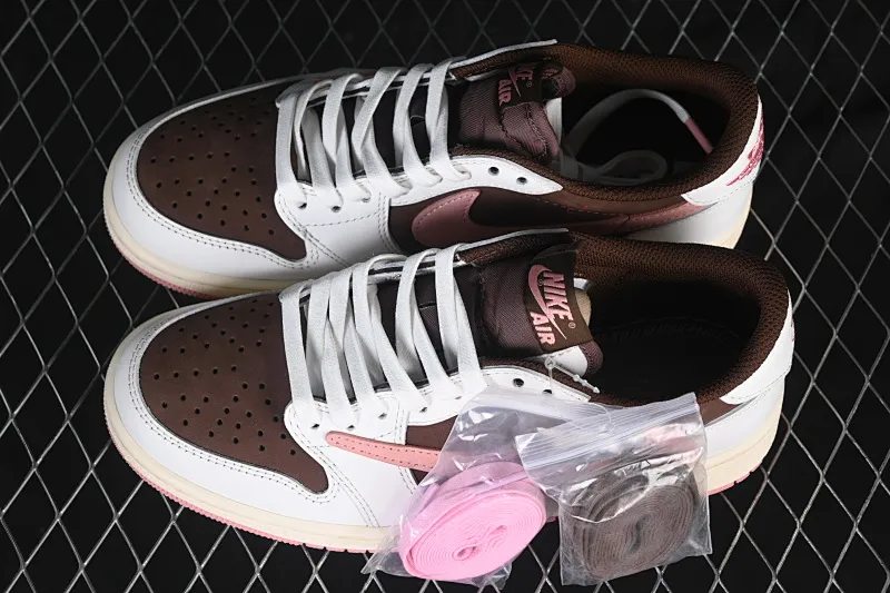 All categories Air Jordan Jordan series basketball shoes Air Jordan 1 Low foreign trade version Travis Scott x Air Jordan 1 Low OG AJ1 Joe 1 pink undercut low top DZ4137-206
